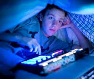 Screens Put Teens at Risk for Less Sleep